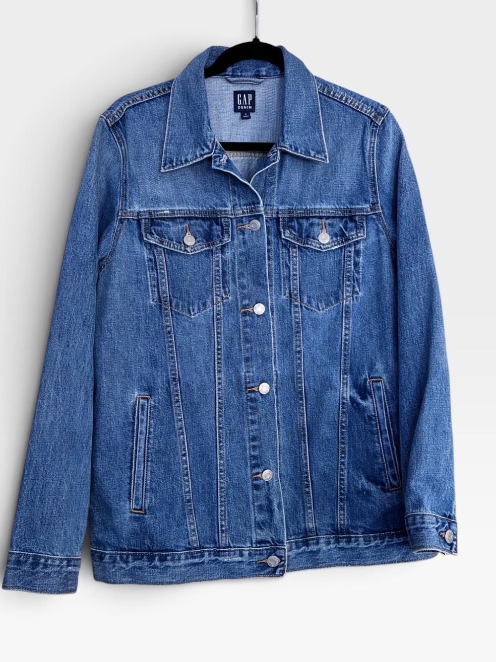 GAP Women’s Blue Denim Trucker Jean Jacket Sz medium